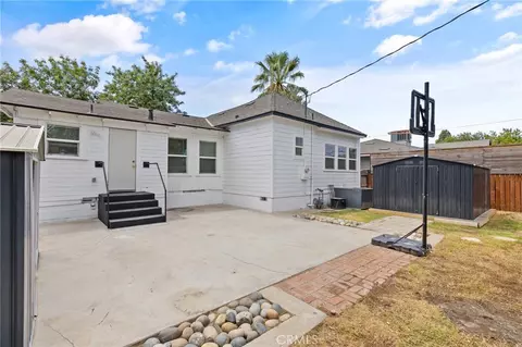 Exterior - 224 E 10th, Hanford, CA 93230 photo 7 of 13
