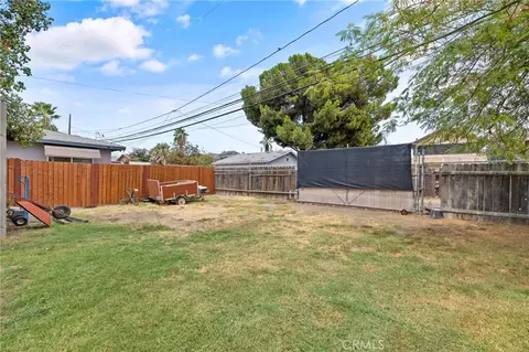 Exterior - 224 E 10th, Hanford, CA 93230 photo 9 of 13