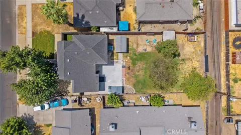 View/Area - 224 E 10th, Hanford, CA 93230 photo 1 of 5