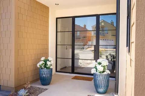Entry Way - 183 H St, Cayucos, CA 93430 photo 1 of 5