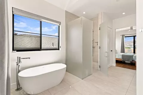 Bath - 183 H St, Cayucos, CA 93430 photo 5 of 6