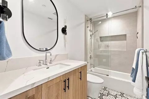Bath - 183 H St, Cayucos, CA 93430 photo 1 of 6