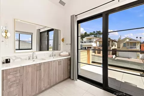 Bath - 183 H St, Cayucos, CA 93430 photo 3 of 6