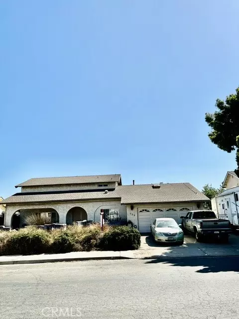 722 E Bunny Ave, Santa Maria, CA 93454