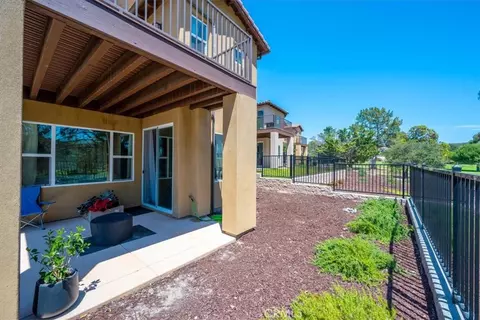 Exterior - 200 Oak Hl, Lompoc, CA 93436 photo 8 of 10