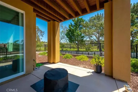 Exterior - 200 Oak Hl, Lompoc, CA 93436 photo 7 of 10