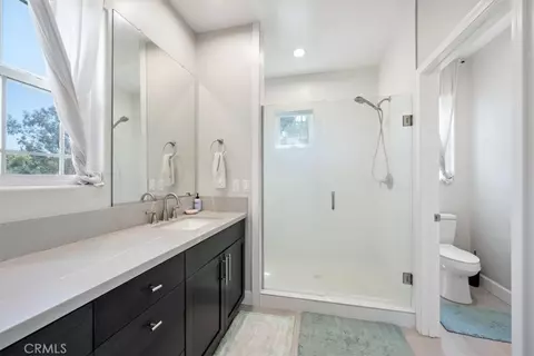Bath - 200 Oak Hl, Lompoc, CA 93436 photo 2 of 4