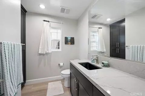 Bath - 200 Oak Hl, Lompoc, CA 93436 photo 4 of 4