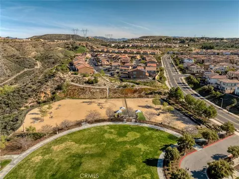 View/Area - 20509 Hazelnut Ct, Saugus, CA 91350 photo 7 of 7