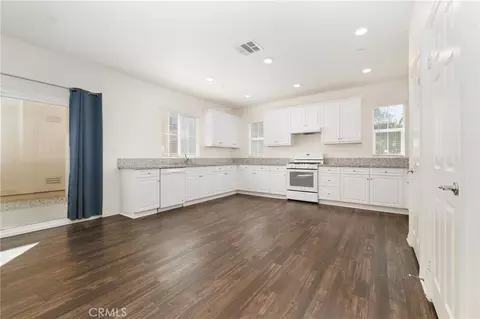 Other - 20509 Hazelnut Ct, Saugus, CA 91350 photo 3 of 8