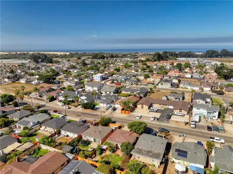 View/Area - 1327 17th, Oceano, CA 93445 photo 2 of 5