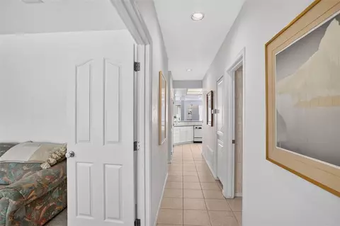 Entry Way - 900 Pacific, Cayucos, CA 93430 photo 5 of 9