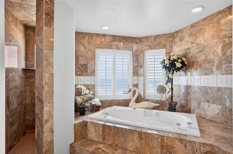 Bath - 900 Pacific, Cayucos, CA 93430 photo 1 of 2