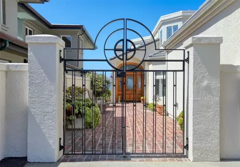 Exterior - 900 Pacific, Cayucos, CA 93430 photo 2 of 12