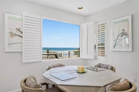 Dining - 900 Pacific, Cayucos, CA 93430 photo 3 of 4