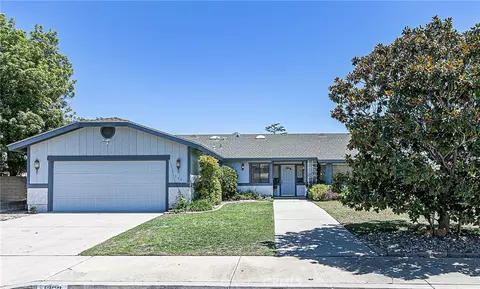 1322 Charlotte Dr, Santa Maria, CA 93454