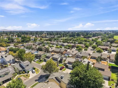 View/Area - 1143 E Ferguson, Visalia, CA 93292 photo 6 of 9