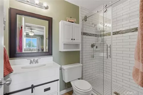 Bath - 1143 E Ferguson, Visalia, CA 93292 photo 3 of 4