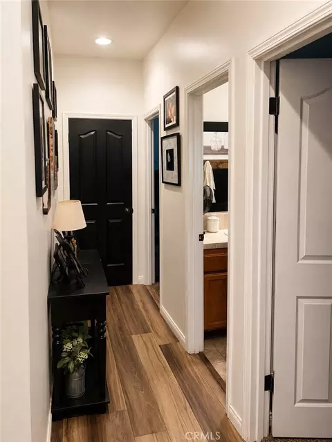 Entry Way - 11322 Stroke Cutters, Taft, CA 93268 photo 4 of 4