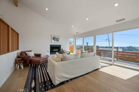 Living - 1378 Berwick, Morro Bay, CA 93442 photo 1 of 4