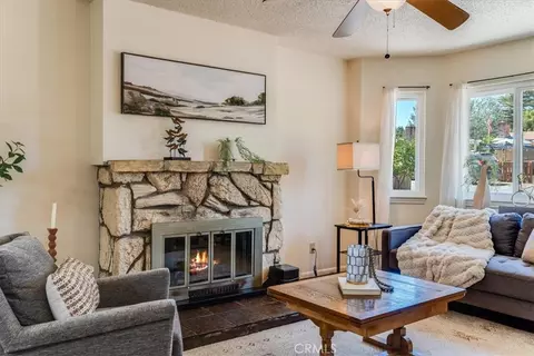 Living - 7255 Navajoa, Atascadero, CA 93422 photo 3 of 4