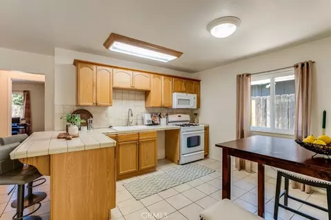 Kitchen - 7255 Navajoa, Atascadero, CA 93422 photo 4 of 9