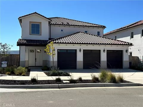 5833 Morning Glory Dr, Santa Maria, CA 93455