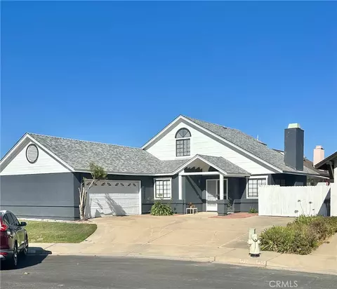 1404 Lark Ct, Santa Maria, CA 93454