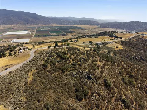 26541 Skyline Dr, Tehachapi, CA 93561 photo 5