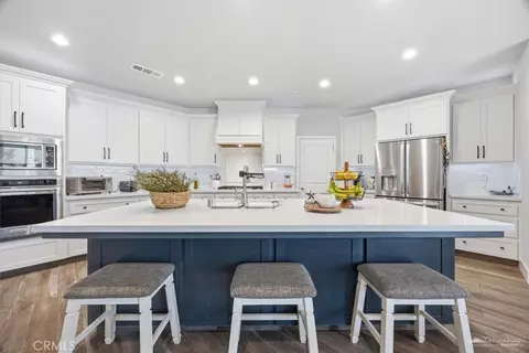 Kitchen - 410 Rosehaven, Tehachapi, CA 93561 photo 1 of 6