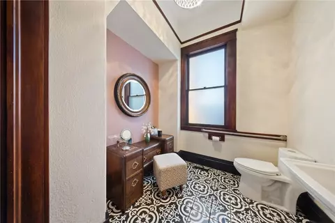 Bath - 700 N Irwin, Hanford, CA 93230 photo 2 of 6