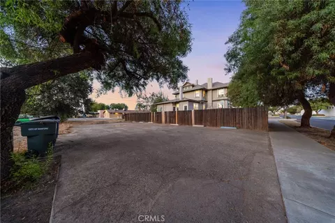 Exterior - 700 N Irwin, Hanford, CA 93230 photo 12 of 12