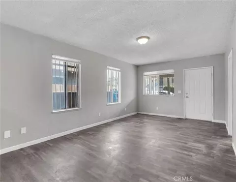 Living - 3137 E Townsend, Fresno, CA 93702 photo 1 of 3