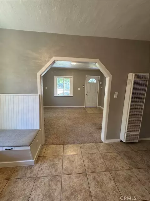 Entry Way - 229 W D, Tehachapi, CA 93561 photo 2 of 3