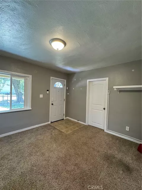 Entry Way - 229 W D, Tehachapi, CA 93561 photo 3 of 3
