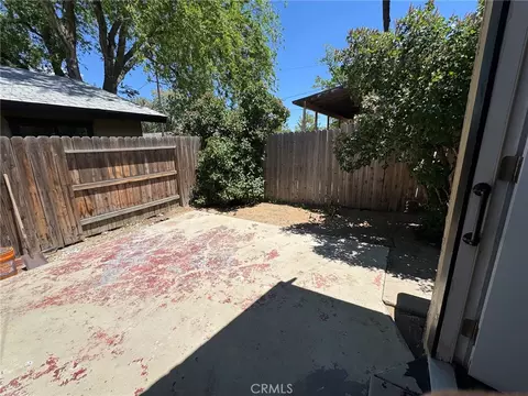 Exterior - 229 W D, Tehachapi, CA 93561 photo 2 of 11