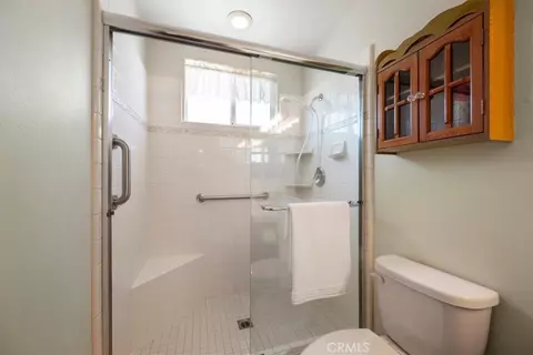 Bath - 895 Naples St, Grover Beach, CA 93433 photo 2 of 3