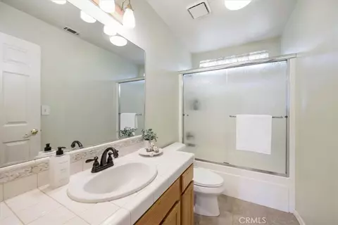Bath - 895 Naples St, Grover Beach, CA 93433 photo 3 of 3