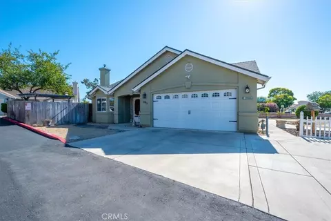 Exterior - 895 Naples St, Grover Beach, CA 93433 photo 2 of 15