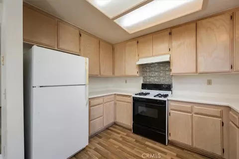 Kitchen - 72 Village Cir, Lompoc, CA 93436 photo 2 of 2
