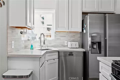 Kitchen - 220 Capistrano Ave, Pismo Beach, CA 93449 photo 3 of 3