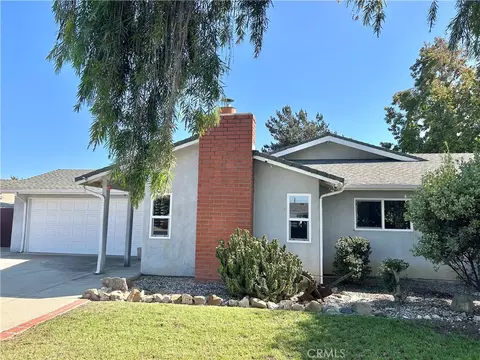 1208 Clinton Ct, Santa Maria, CA 93454