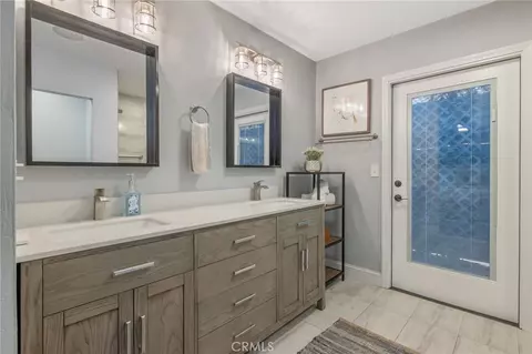 Bath - 2632 E Paradise, Visalia, CA 93292 photo 3 of 3