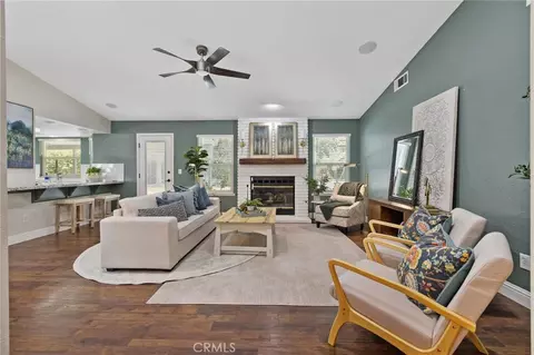Living - 2632 E Paradise, Visalia, CA 93292 photo 1 of 3