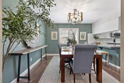 Dining - 2632 E Paradise, Visalia, CA 93292 photo 2 of 3
