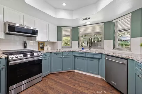 Kitchen - 2632 E Paradise, Visalia, CA 93292 photo 2 of 3