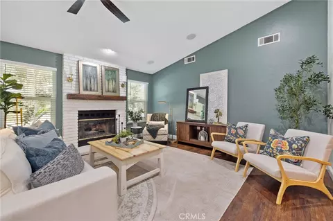 Living - 2632 E Paradise, Visalia, CA 93292 photo 2 of 3