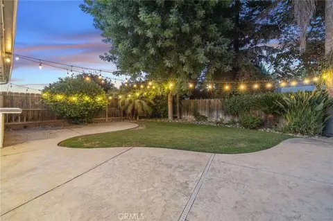 Exterior - 2632 E Paradise, Visalia, CA 93292 photo 19 of 22