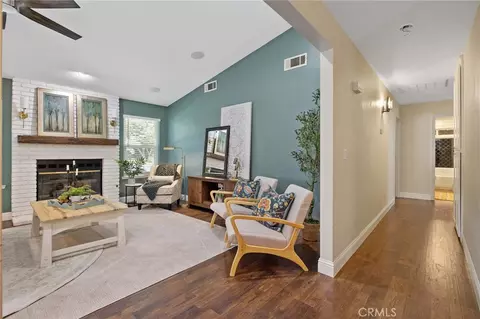 Entry Way - 2632 E Paradise, Visalia, CA 93292 photo 5 of 6