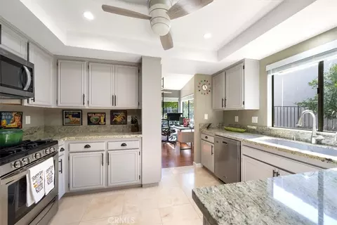 Kitchen - 636 Barberry, Nipomo, CA 93444 photo 2 of 4
